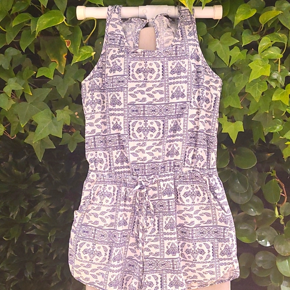 Romper ladies size 8 ( small 8  or youth XL)